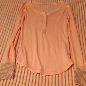 Aeropostale long sleeve t-shirt